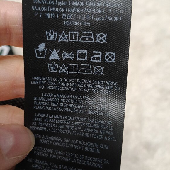 Guess Women’s Black and White Logo Dress Size XL - Picture 10 of 10